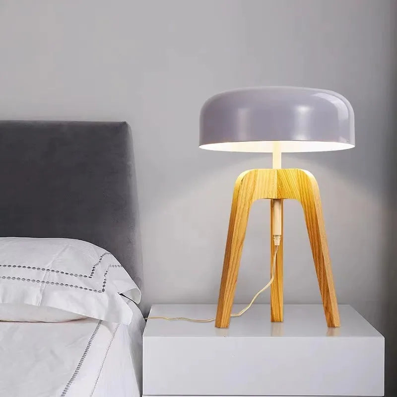 Pileo Porada Floor Lamp Modern Solid Wood Floor Lamp Nordic Living Room Tripod Floor Lamp Bedroom Home Classical LED Corner Lamp