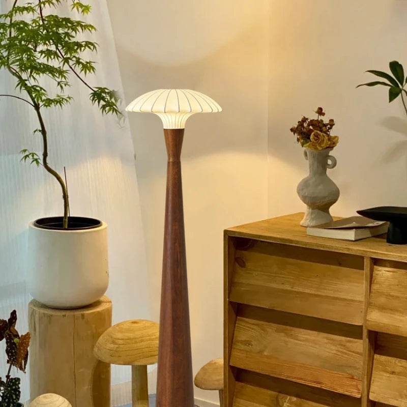 Vintage Silk Floor Lamp Retro Fabric Table Lamp Living Room Bedsdie Wood Table Light for Room Decor Study Mood Light Lustre